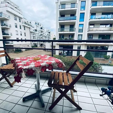 아파트 Citycosy Orangerie Superbe 2 Pieces Calme Face Au Parc L'orangerie, Parking Souterrain Privatif, Wi-fi & Netflix Inclus