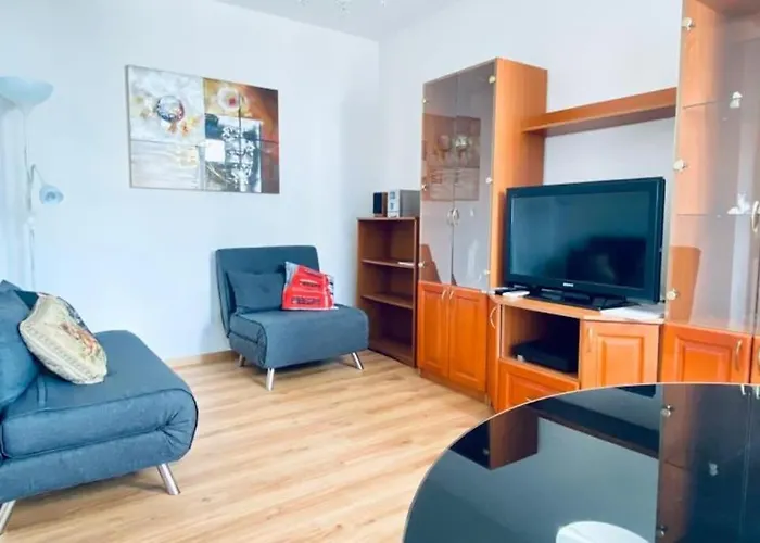 Citycosy Orangerie Superbe 2 Pieces Calme Face Au Parc L'orangerie, Parking Souterrain Privatif, Wi-fi & Netflix Inclus Apartamento *